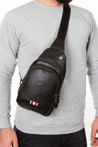 Newish Unisex Kulaklık Çıkışlı Çapraz Omuz Çantası Siyah , Freebag, (29x19cm)