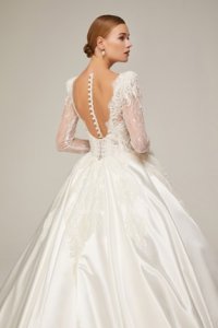 Mediha Cambaz Angela Fransız Dantelli Uzun Kollu Sırt Dekolteli Prenses Gelinlik